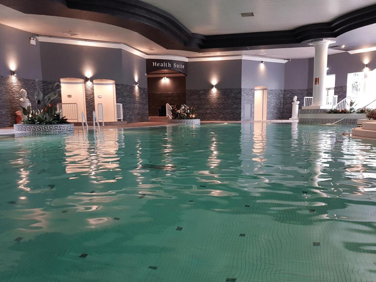 Rochestown Park Hotel & Leisure Centre كورك المظهر الخارجي الصورة