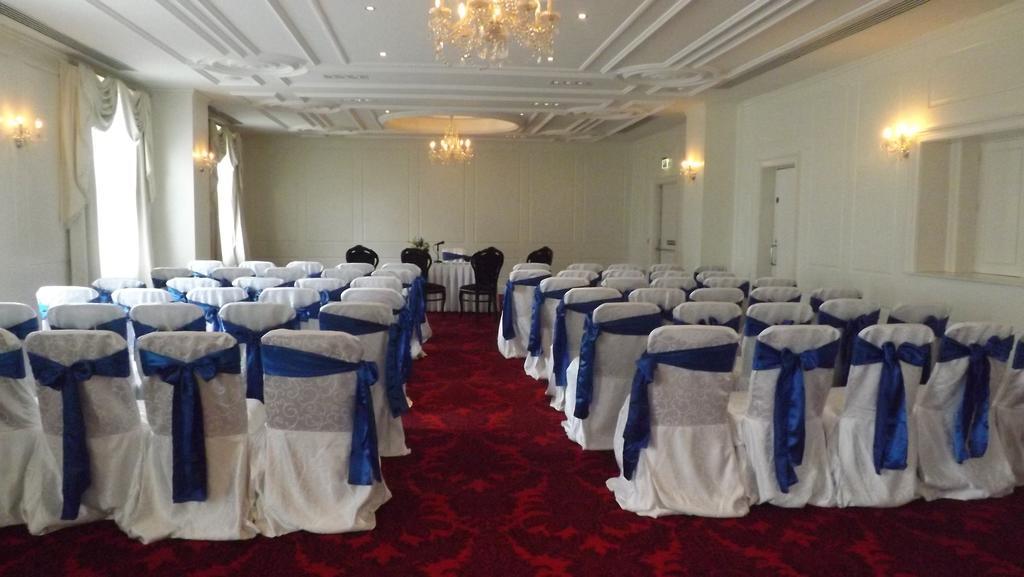 Rochestown Park Hotel & Leisure Centre كورك المظهر الخارجي الصورة